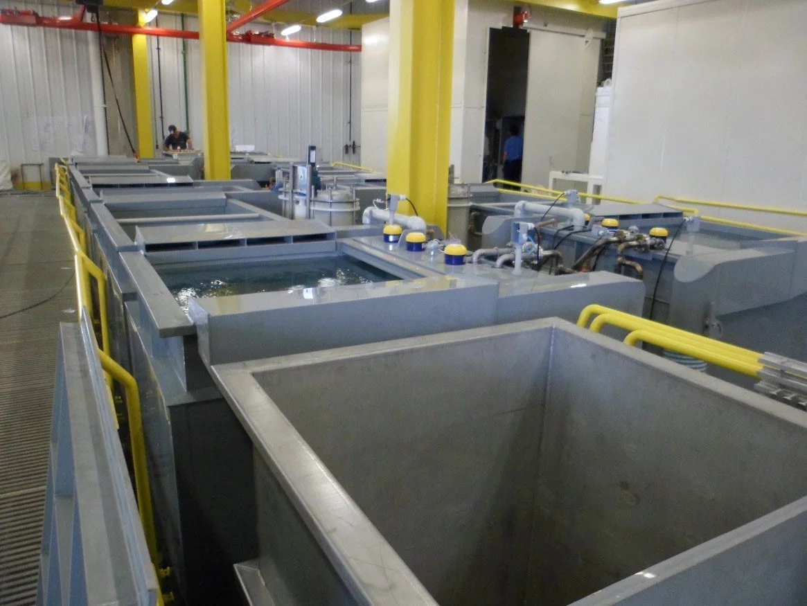 Linha de fosfatização — vista lateral